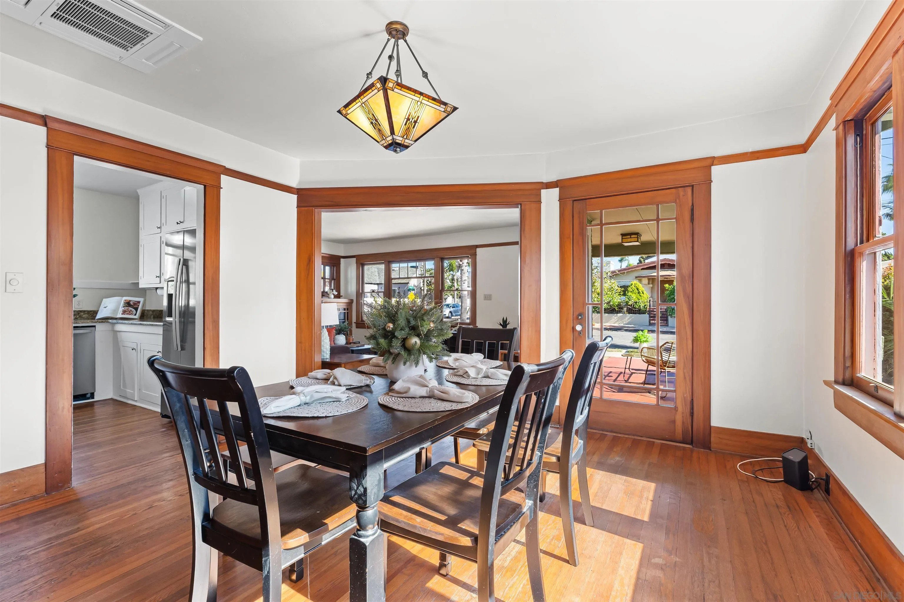 San Diego, California, 92103, United States, 2 Bedrooms Bedrooms, ,1 BathroomBathrooms,Residential,For Sale,1991109