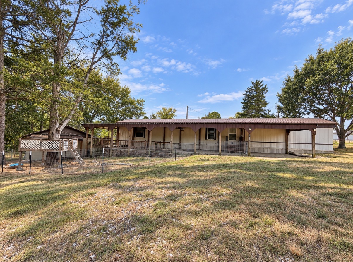Highway 5 , Salesville, AR 72653