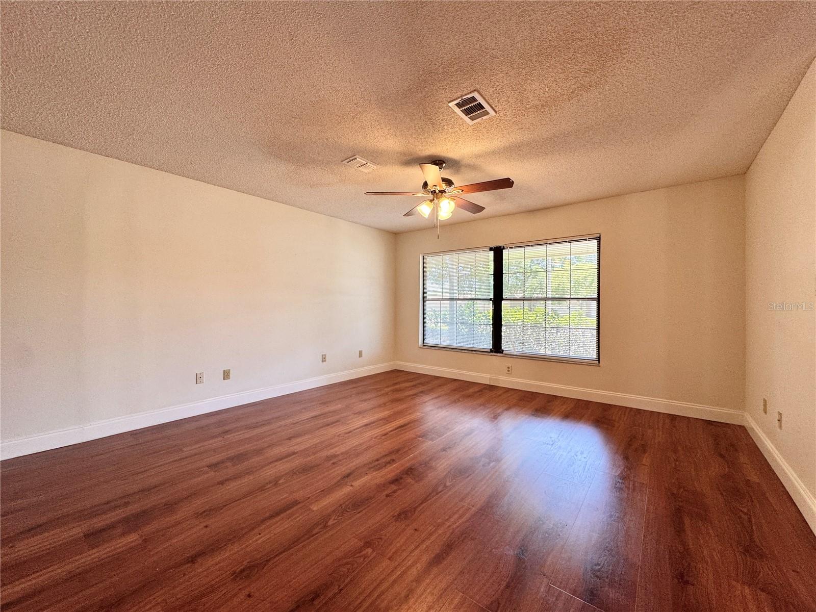 WINTER PARK, Florida, 32792, United States, 4 Bedrooms Bedrooms, ,2 BathroomsBathrooms,Residential,For Sale,1850875