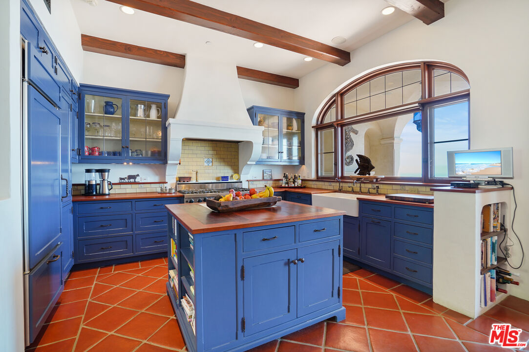 Malibu, California, 90265, United States, 3 Bedrooms Bedrooms, ,4 BathroomsBathrooms,Residential,For Sale,1846867