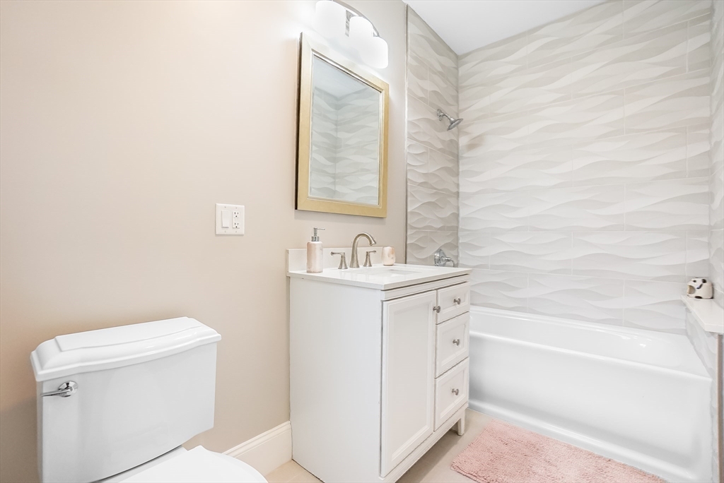 Newton, Massachusetts, 02460, United States, 4 Bedrooms Bedrooms, ,5 BathroomsBathrooms,Residential,For Sale,1830588