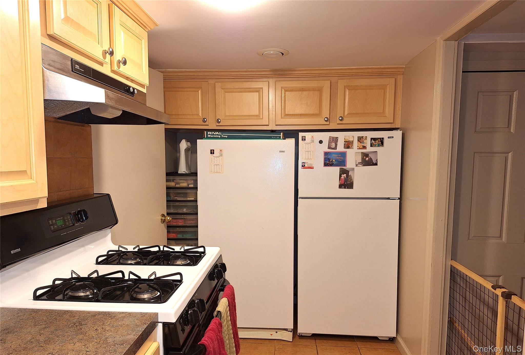 Woodhaven, New York, 11421, United States, 4 Bedrooms Bedrooms, ,2 BathroomsBathrooms,Residential,For Sale,2048228