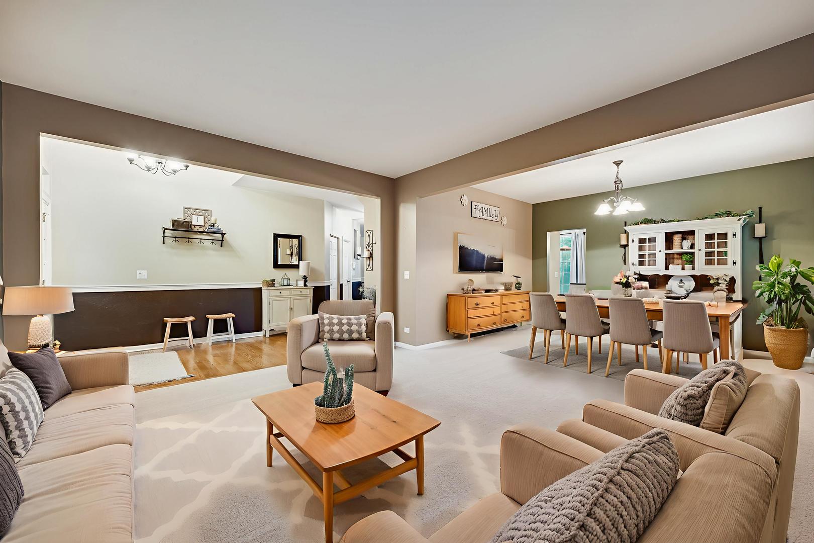 Oswego, Illinois, 60543, United States, 5 Bedrooms Bedrooms, ,3 BathroomsBathrooms,Residential,For Sale,1955340