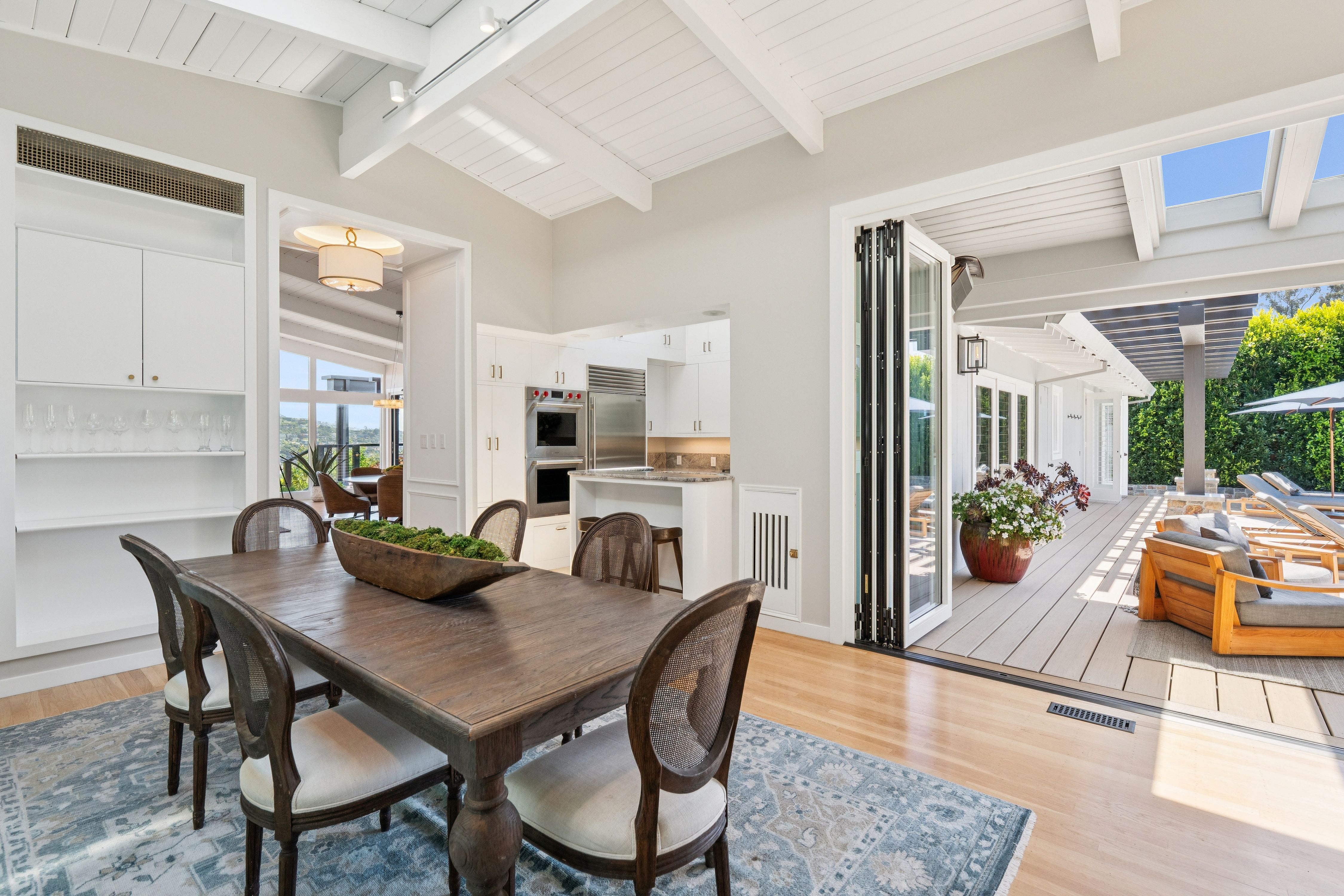  Rare One-Level Residence on Belvedere Island