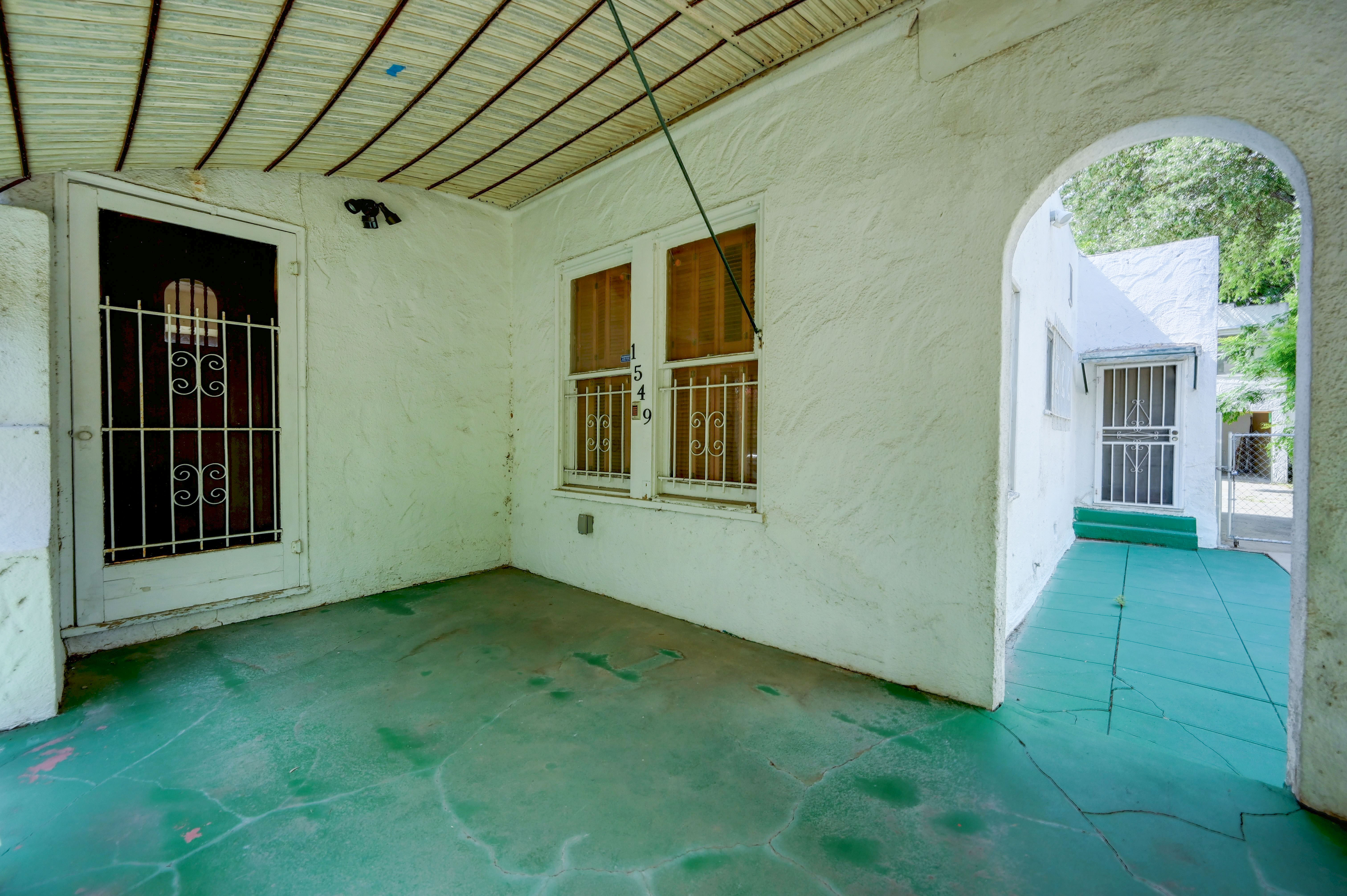  1927 Spanish Gem with Garage Apartment - 物件實景