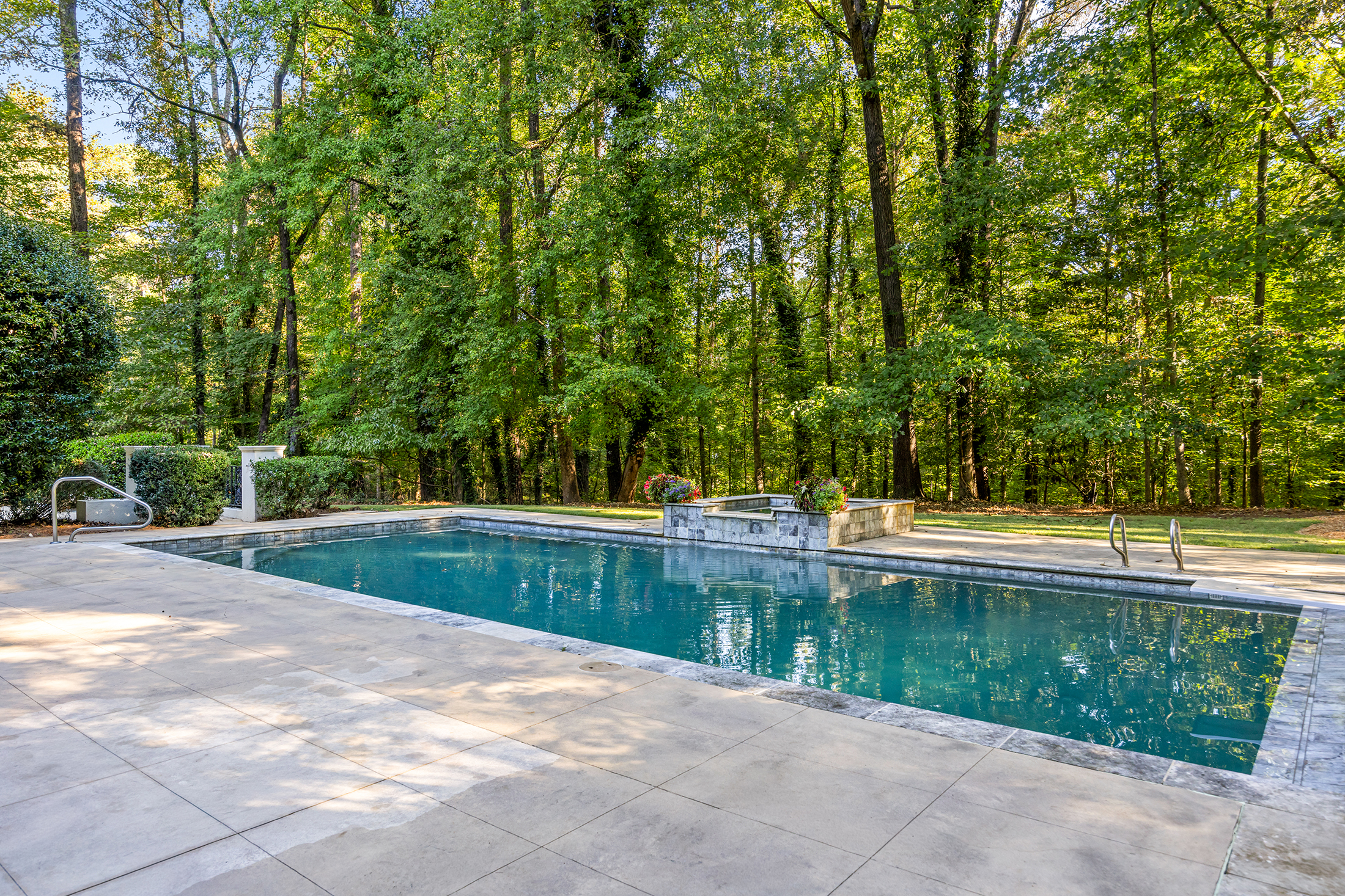  Timeless Architecture, Refined Interiors, and Modern Comfort in Sandy Springs - 物件實景