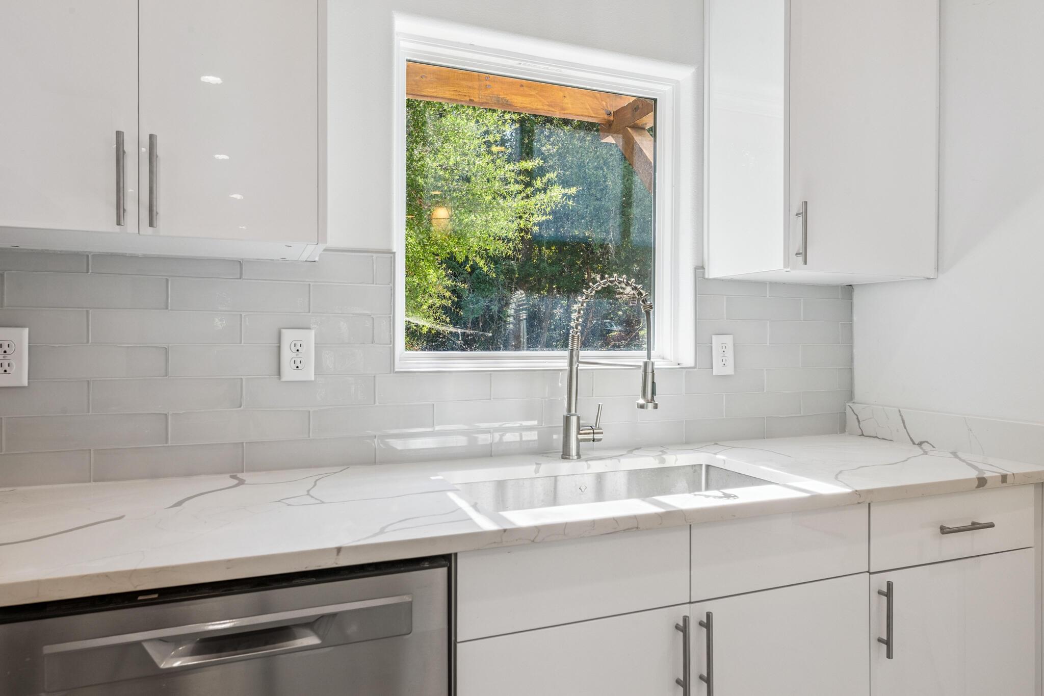 Niceville, Florida, 32578, United States, 5 Bedrooms Bedrooms, ,4 BathroomsBathrooms,Residential,For Sale,2009314