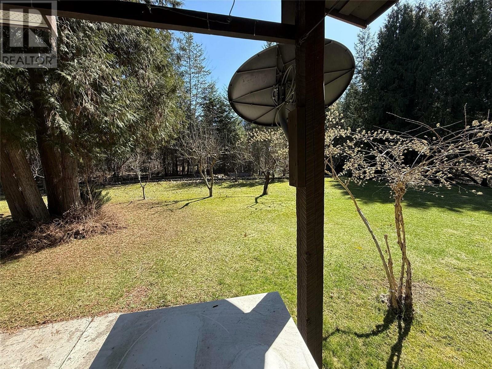 WINLAW, British Columbia, V0G 2J0, CA, 4 Bedrooms Bedrooms, ,1 BathroomBathrooms,Residential,For Sale,1837554