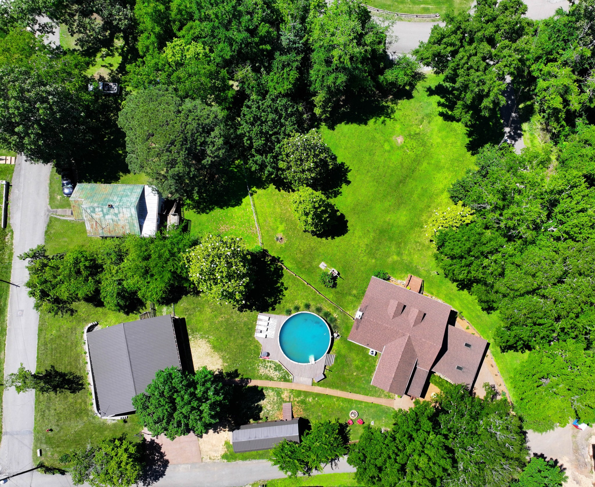 Dover, Tennessee, 37058, United States, 4 Bedrooms Bedrooms, ,3 BathroomsBathrooms,Residential,For Sale,1915564