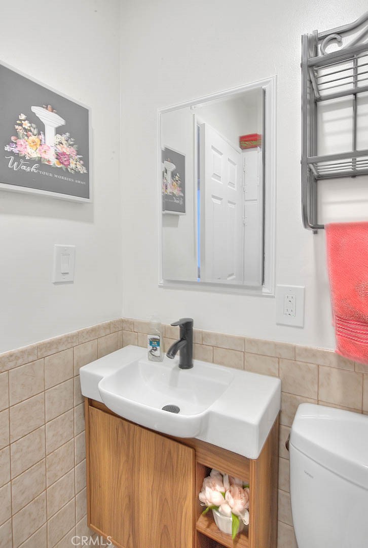 Pomona, California, 91767, United States, 3 Bedrooms Bedrooms, ,2 BathroomsBathrooms,Residential,For Sale,1978671