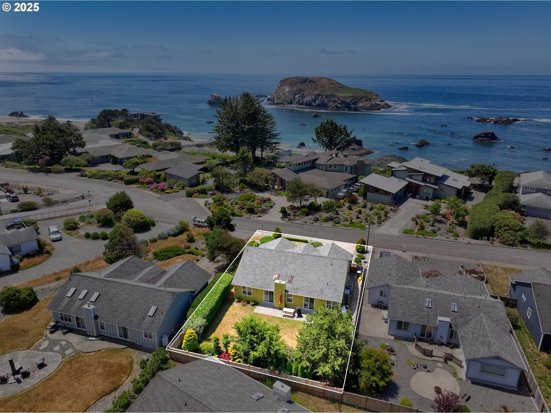 Brookings, Oregon, 97415, United States, 3 Bedrooms Bedrooms, ,2 BathroomsBathrooms,Residential,For Sale,1974260