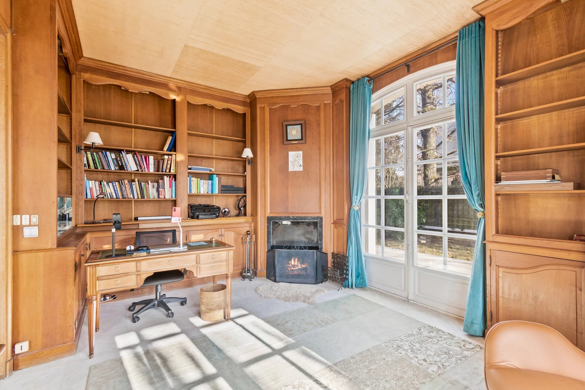 Le Vésinet, Île-de-France, 78110, FR, 9 Bedrooms Bedrooms, ,6 BathroomsBathrooms,Residential,For Sale,1994556