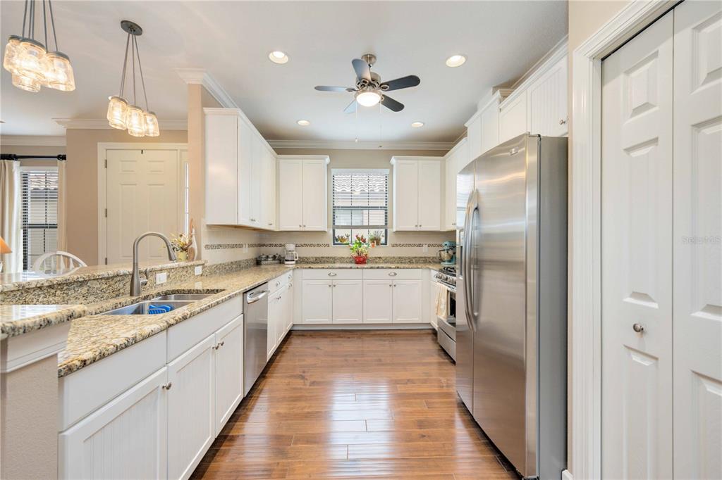 Bradenton, Florida, 34211, United States, 2 Bedrooms Bedrooms, ,2 BathroomsBathrooms,Residential,For Sale,1991632