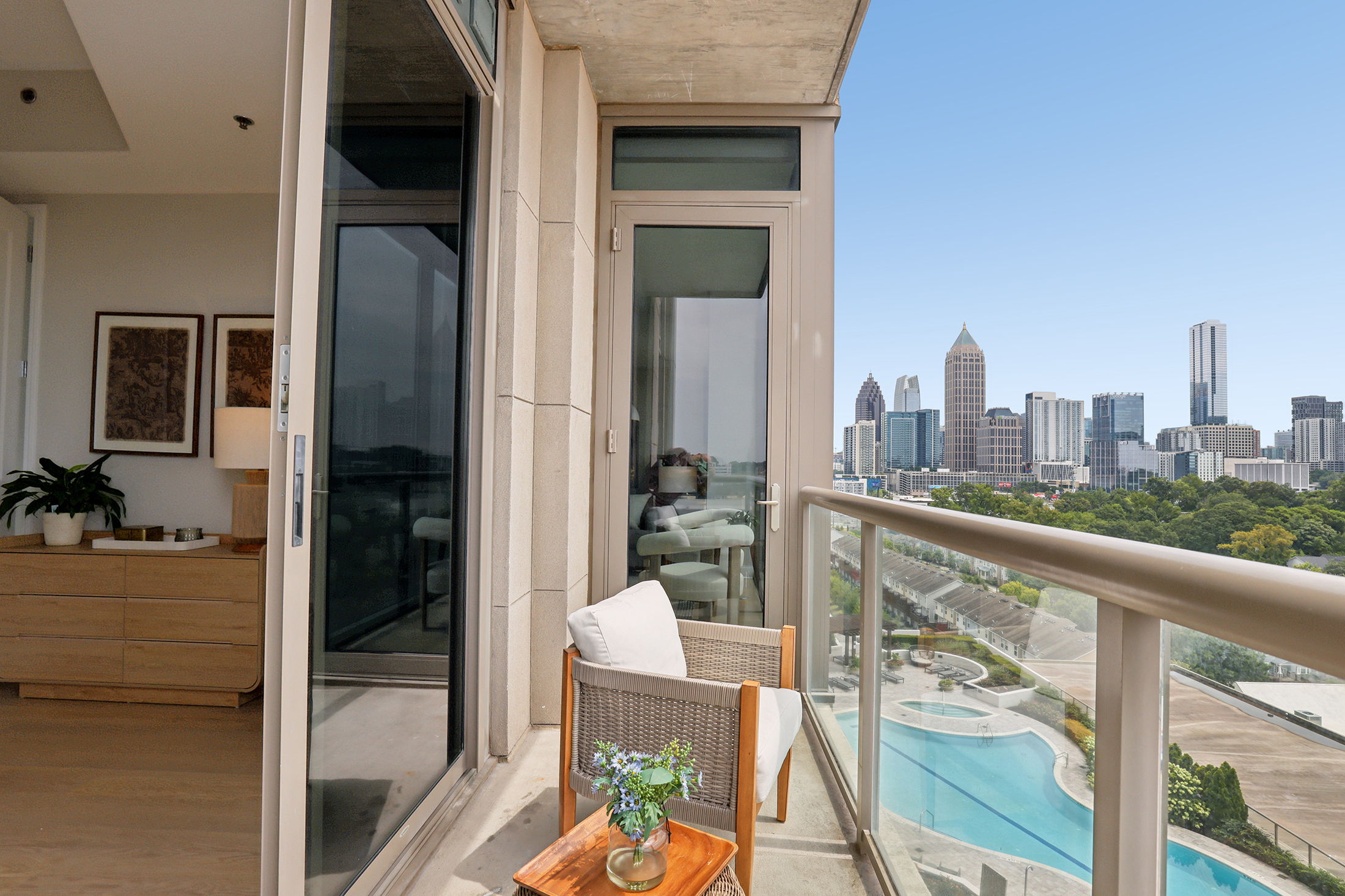  The Best Floor Plan, the Best View and Completely Updated Throughout - 物件實景
