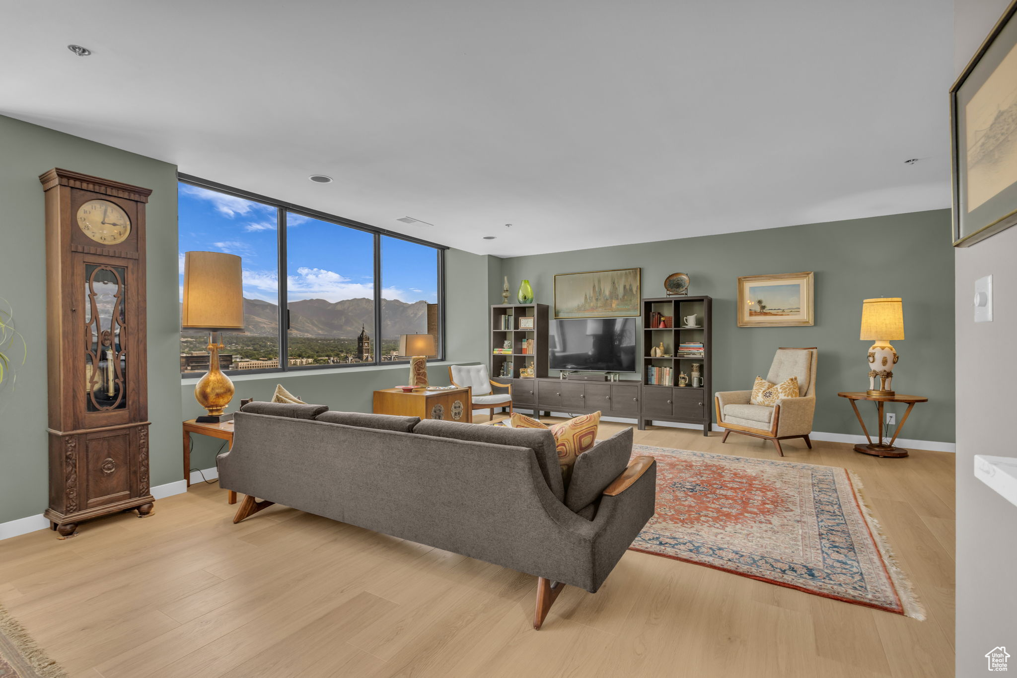 Salt Lake City, Utah, 84101, United States, 2 Bedrooms Bedrooms, ,1 BathroomBathrooms,Residential,For Sale,1898855