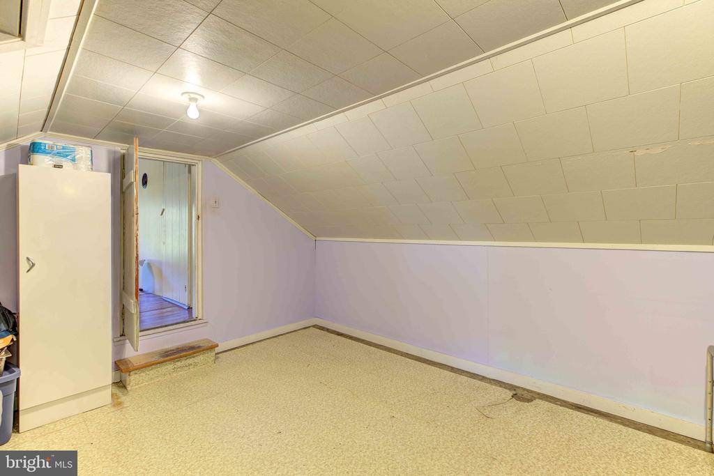 Wardensville, West Virginia, 26851, United States, 3 Bedrooms Bedrooms, ,1 BathroomBathrooms,Residential,For Sale,1936934