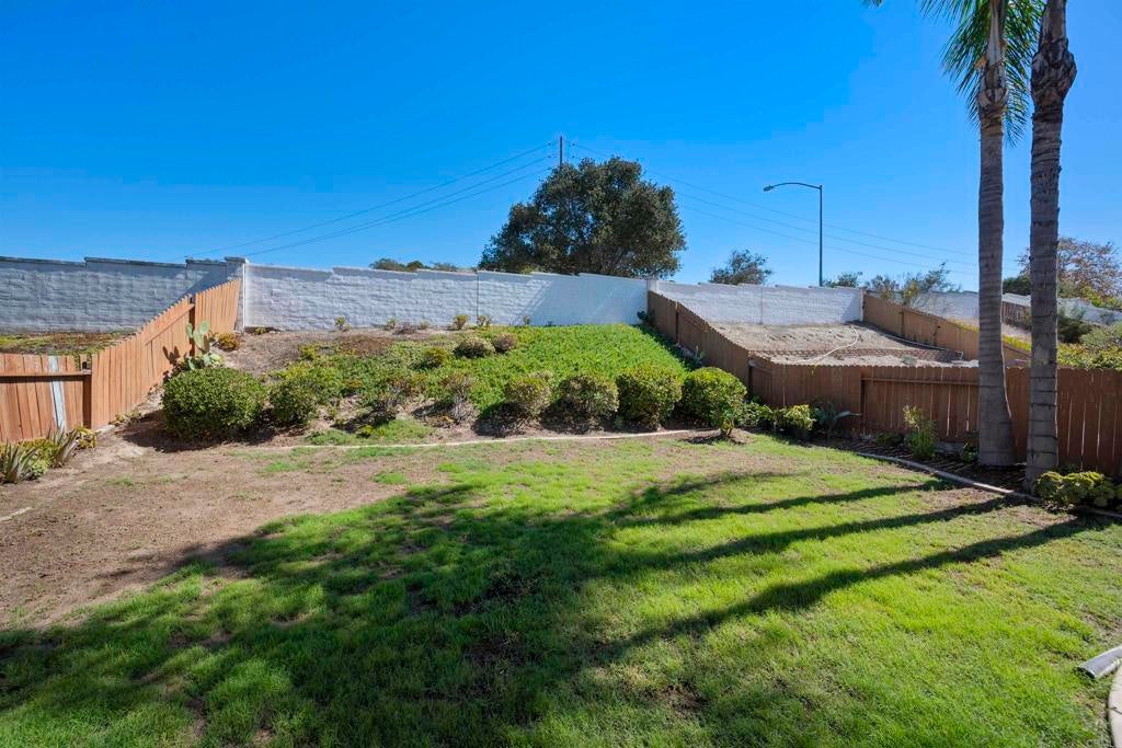 Riviera Summit Rd, San Diego, CA 92154