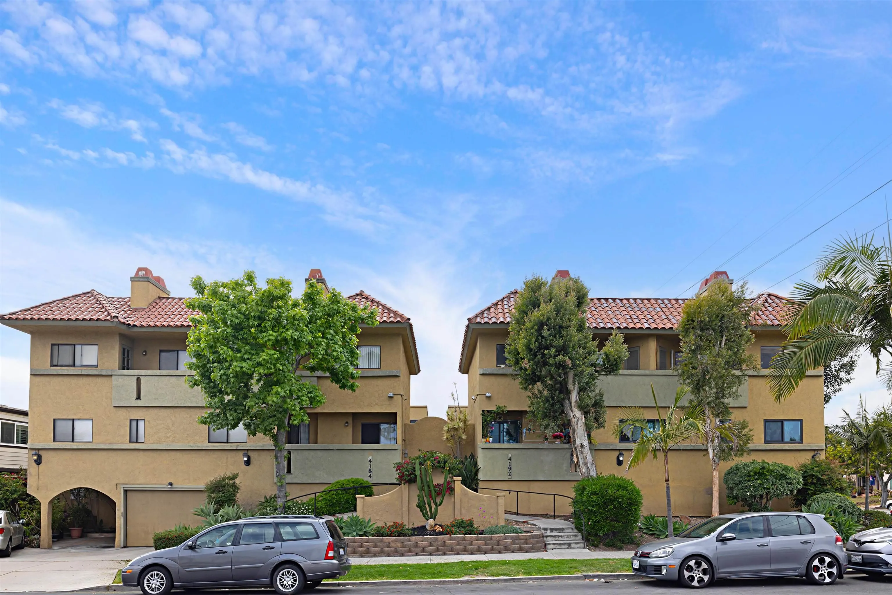 San Diego, California, 92104, United States, 2 Bedrooms Bedrooms, ,2 BathroomsBathrooms,Residential,For Sale,1917788