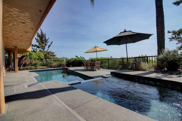 La Mesa, California, 91941, United States, 4 Bedrooms Bedrooms, ,5 BathroomsBathrooms,Residential,For Sale,1844670