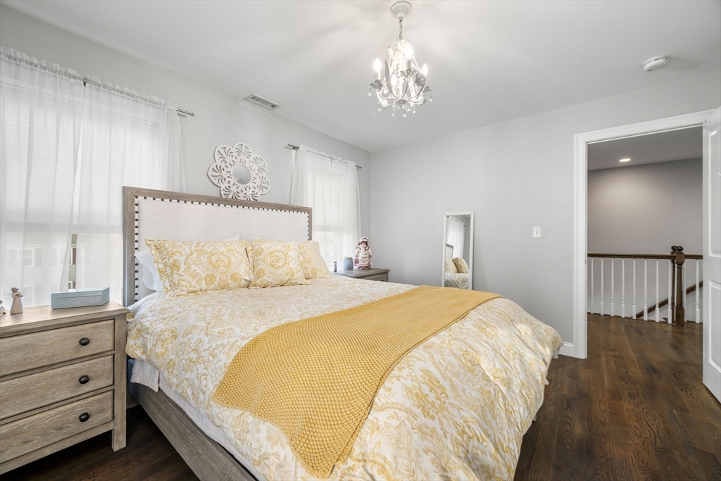 Salem, Massachusetts, 01970, United States, 4 Bedrooms Bedrooms, ,3 BathroomsBathrooms,Residential,For Sale,2002107