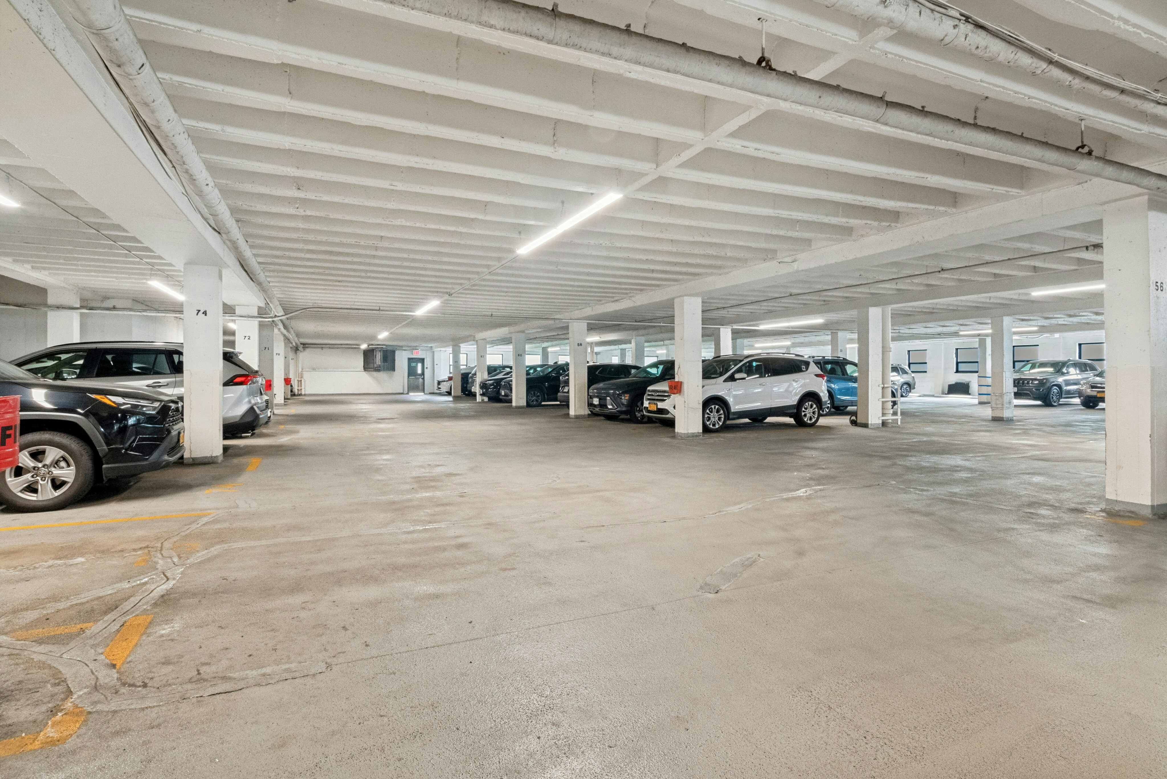  4705 Henry Hudson Parkway, Bronx, NY 10471 - 物件實景
