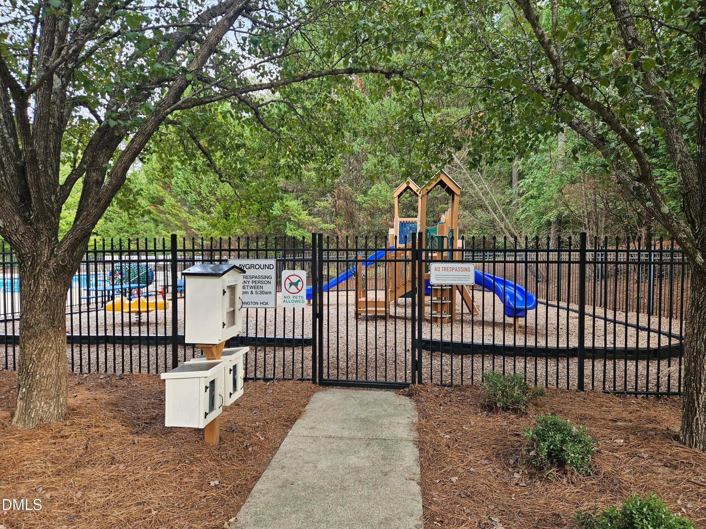 Apex, North Carolina, 27502, United States, 4 Bedrooms Bedrooms, ,4 BathroomsBathrooms,Residential,For Sale,1986214