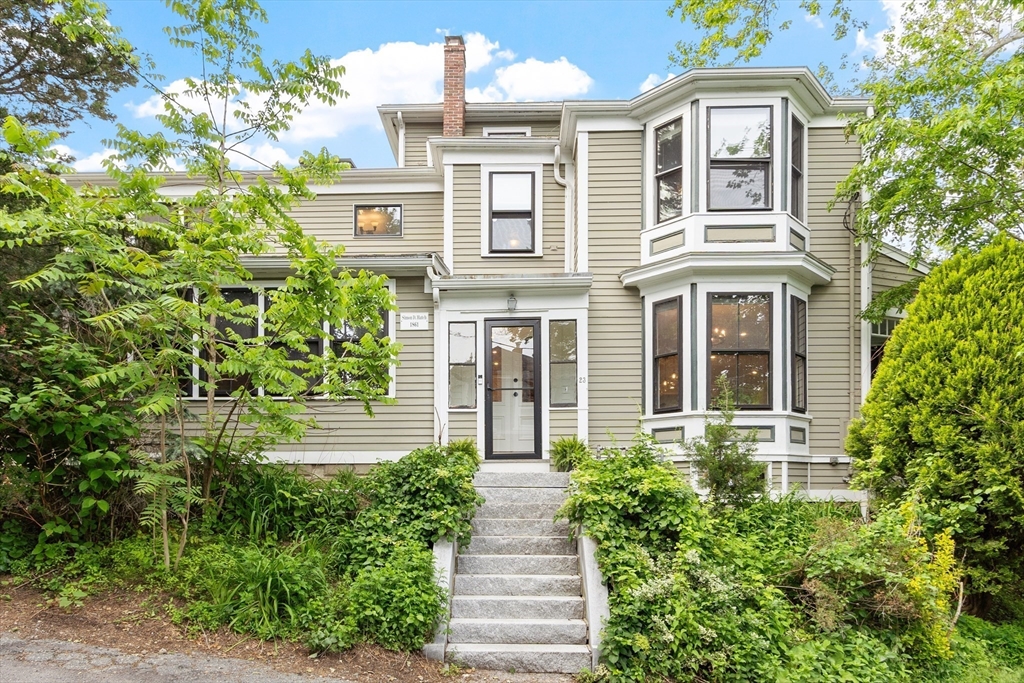 Belmont, Massachusetts, 02478, United States, 7 Bedrooms Bedrooms, ,5 BathroomsBathrooms,Residential,For Sale,1838379