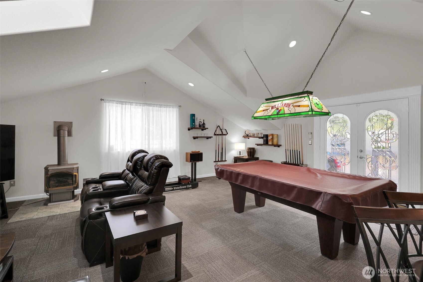 Tacoma, Washington, 98444, United States, 4 Bedrooms Bedrooms, ,4 BathroomsBathrooms,Residential,For Sale,1973833