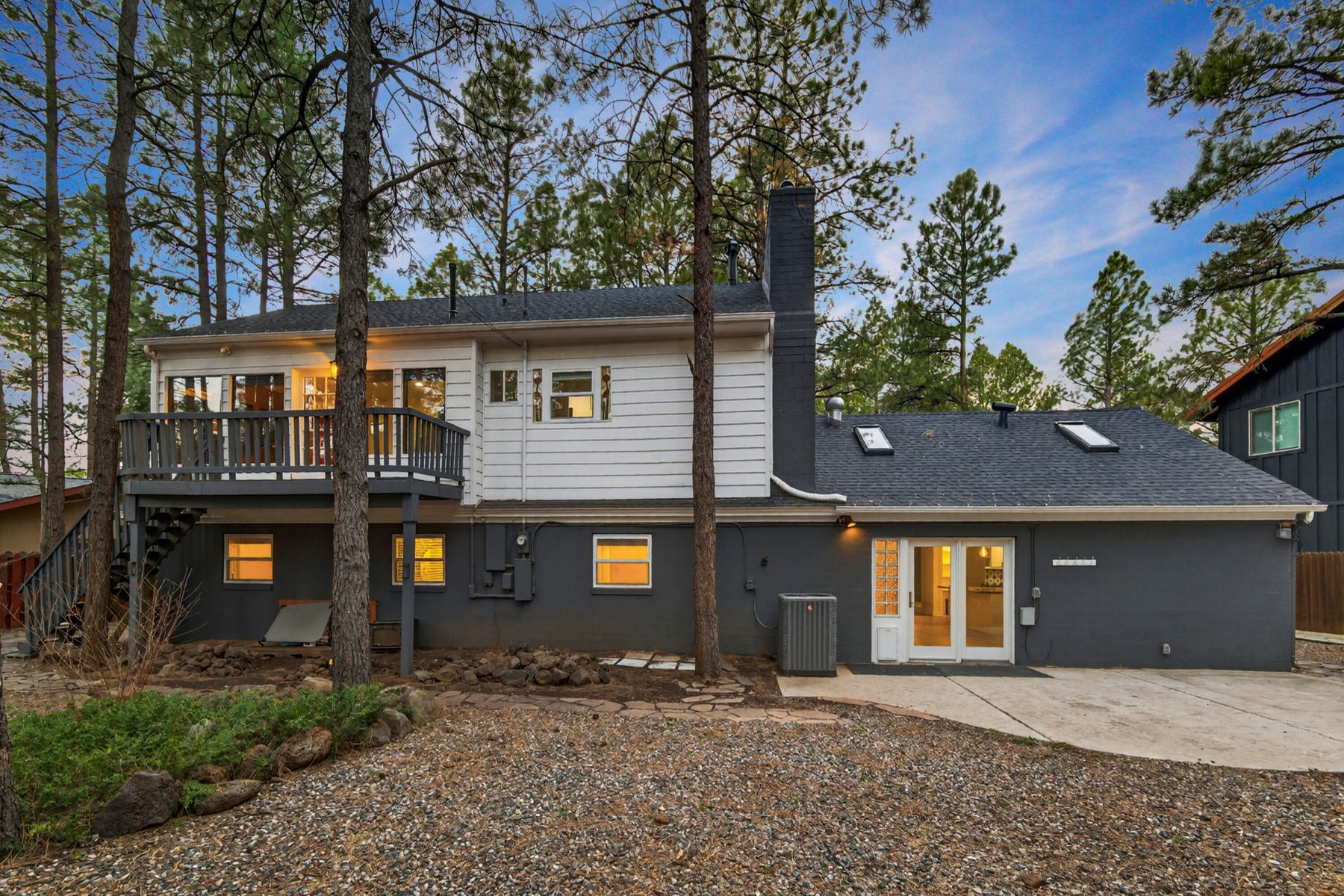  530 N Charles Road ¦Flagstaff, AZ - 物件實景