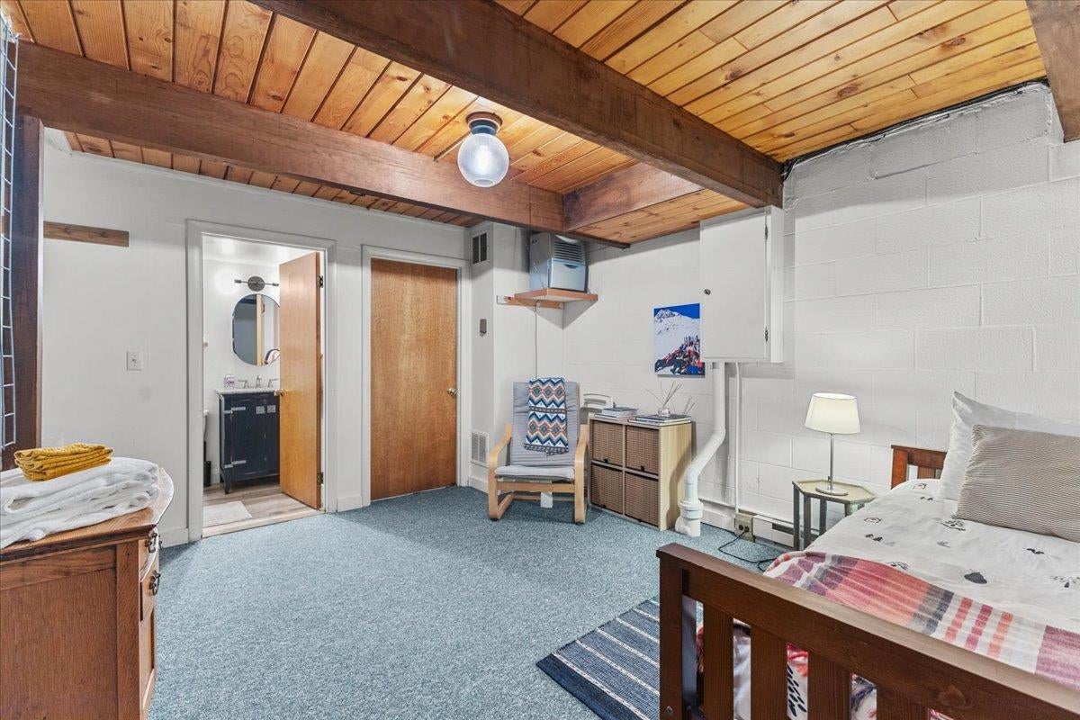 Stowe, Vermont, 05672, United States, 3 Bedrooms Bedrooms, ,2 BathroomsBathrooms,Residential,For Sale,1901768