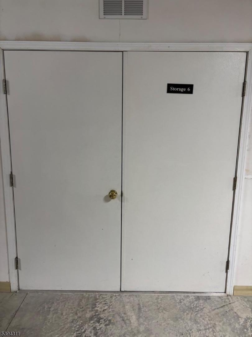 Cedar Grove Twp., New Jersey, 07009, United States, 2 Bedrooms Bedrooms, ,2 BathroomsBathrooms,Residential,For Sale,1989209