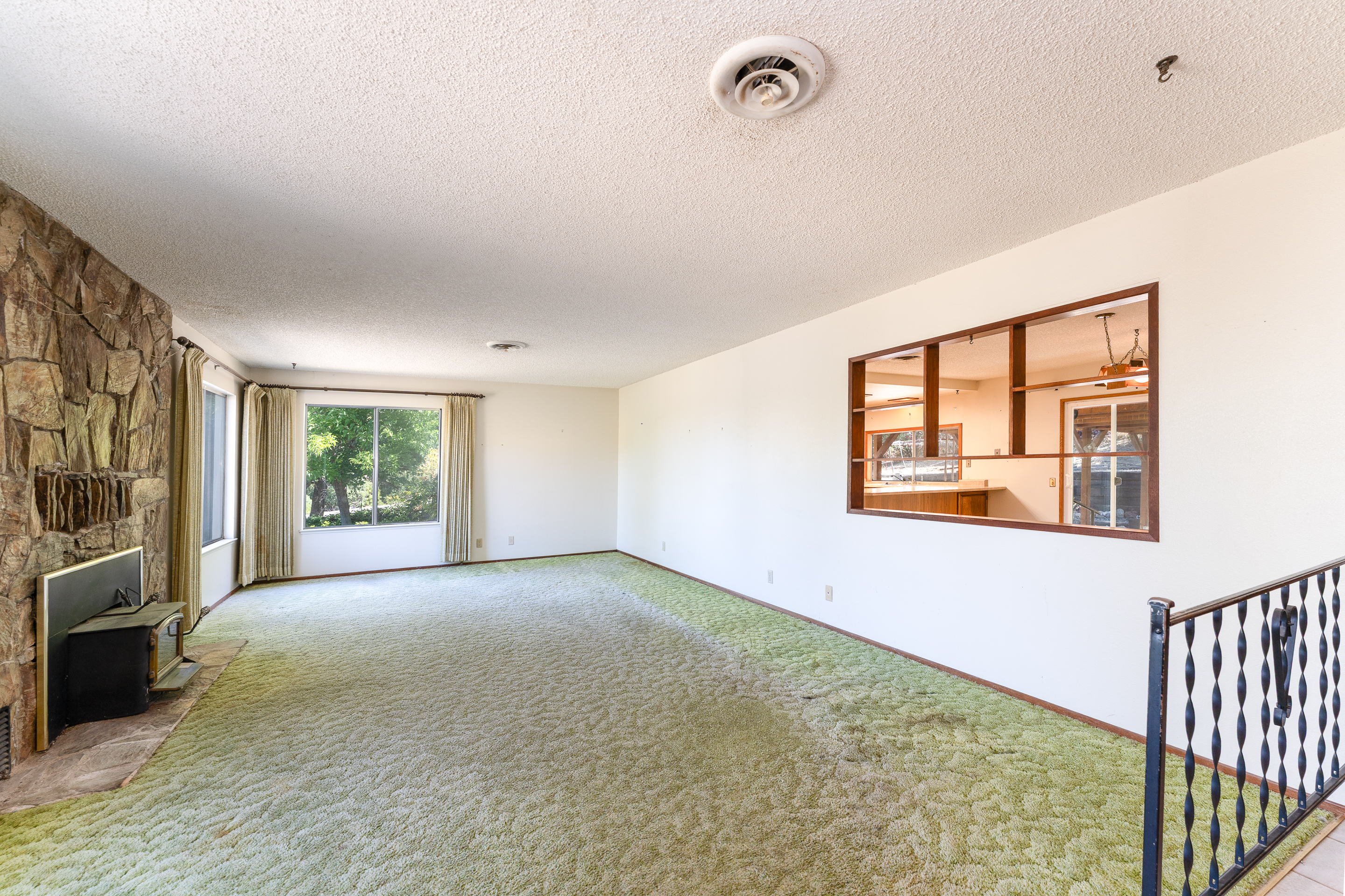 Ukiah, California, 95482, United States, 4 Bedrooms Bedrooms, ,2 BathroomsBathrooms,Residential,For Sale,1949294