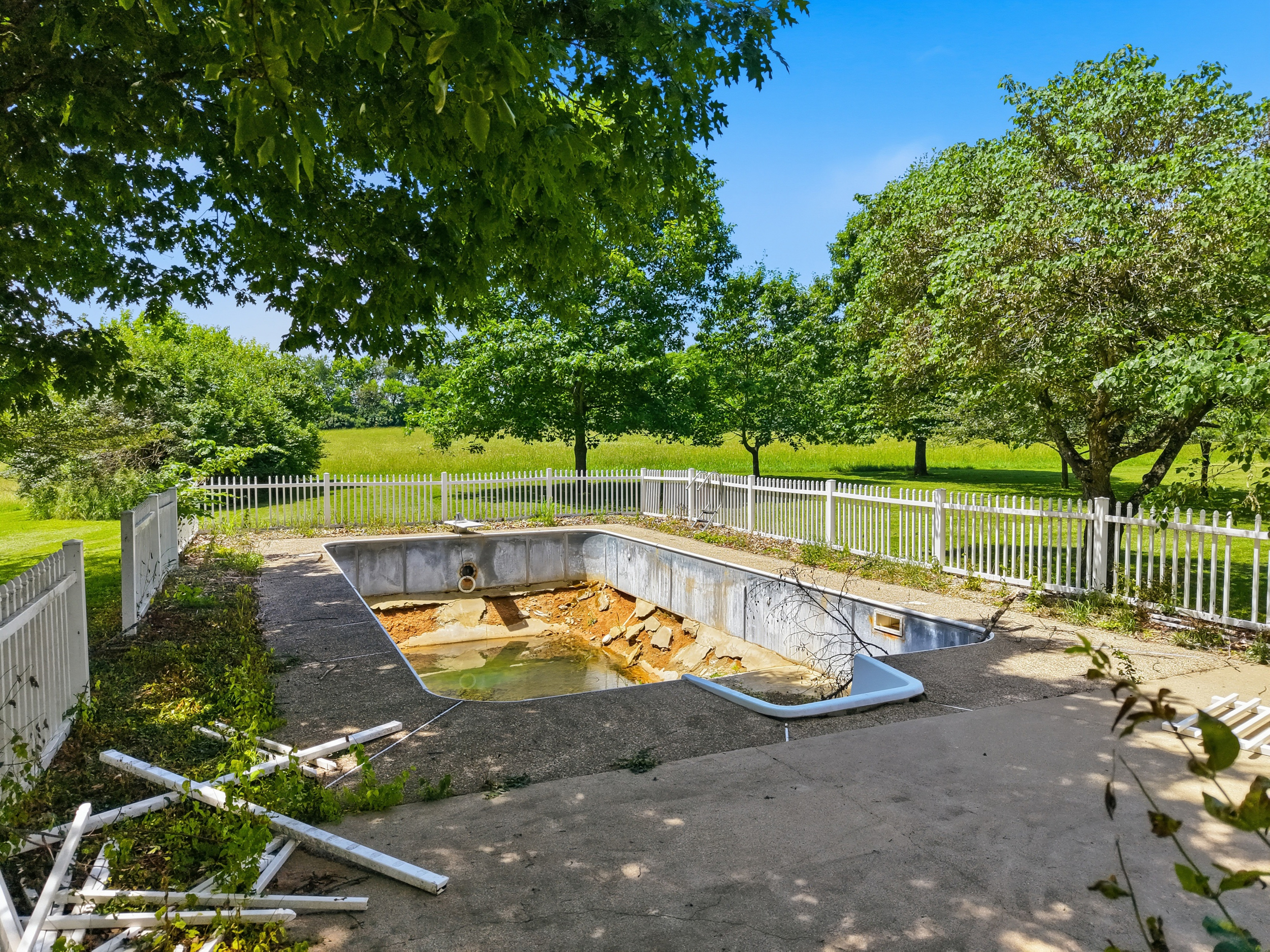  5650 Russell Cave Road - 物件實景