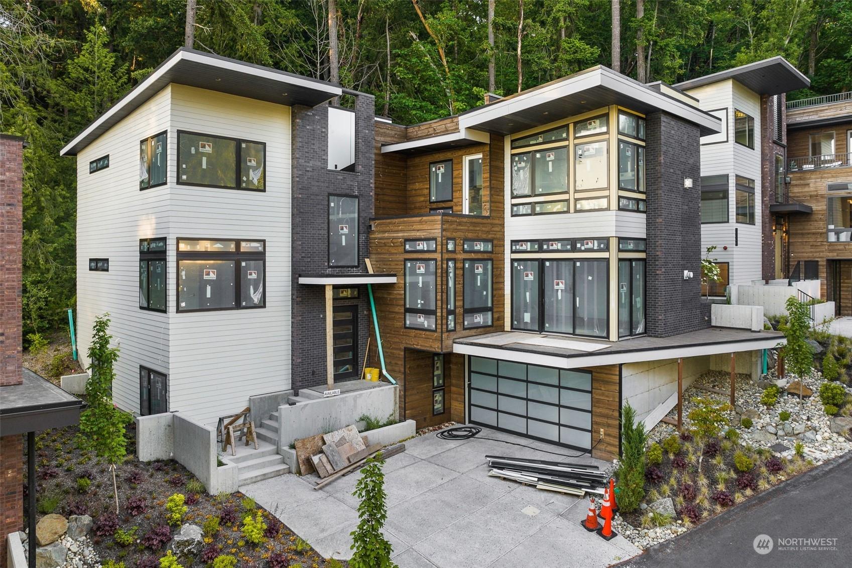 7124 119TH LANE, KIRKLAND, Washington, 98034, United States, 4 Bedrooms Bedrooms, ,3 BathroomsBathrooms,Residential,For Sale,7124 119TH LANE,1672767