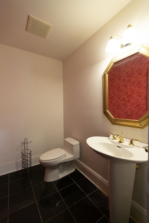 Hardwick, Massachusetts, 01037, United States, 5 Bedrooms Bedrooms, ,5 BathroomsBathrooms,Residential,For Sale,1904254