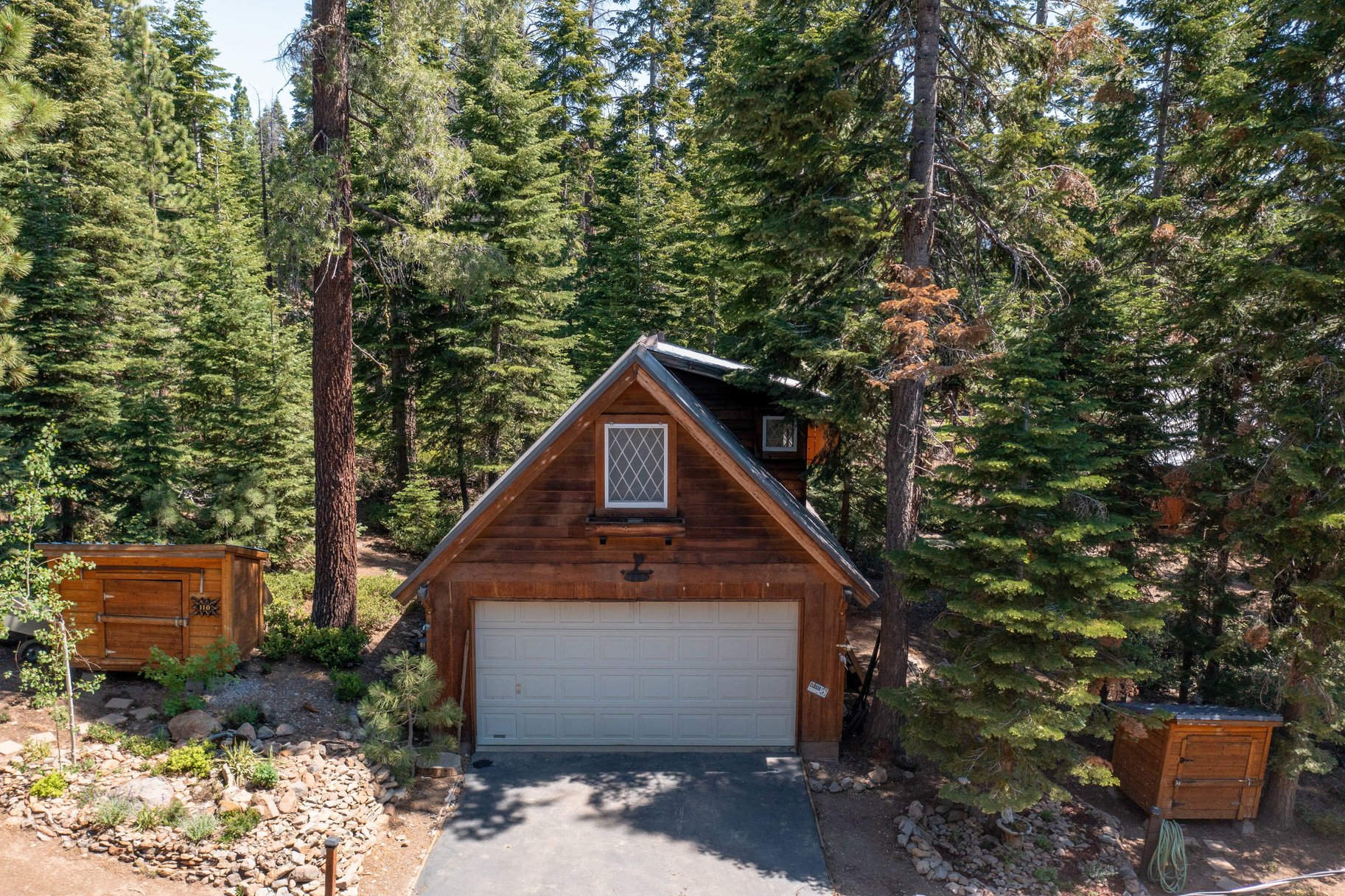  Rare, 10-acre parcel with house minutes from Tahoe City - 物件實景