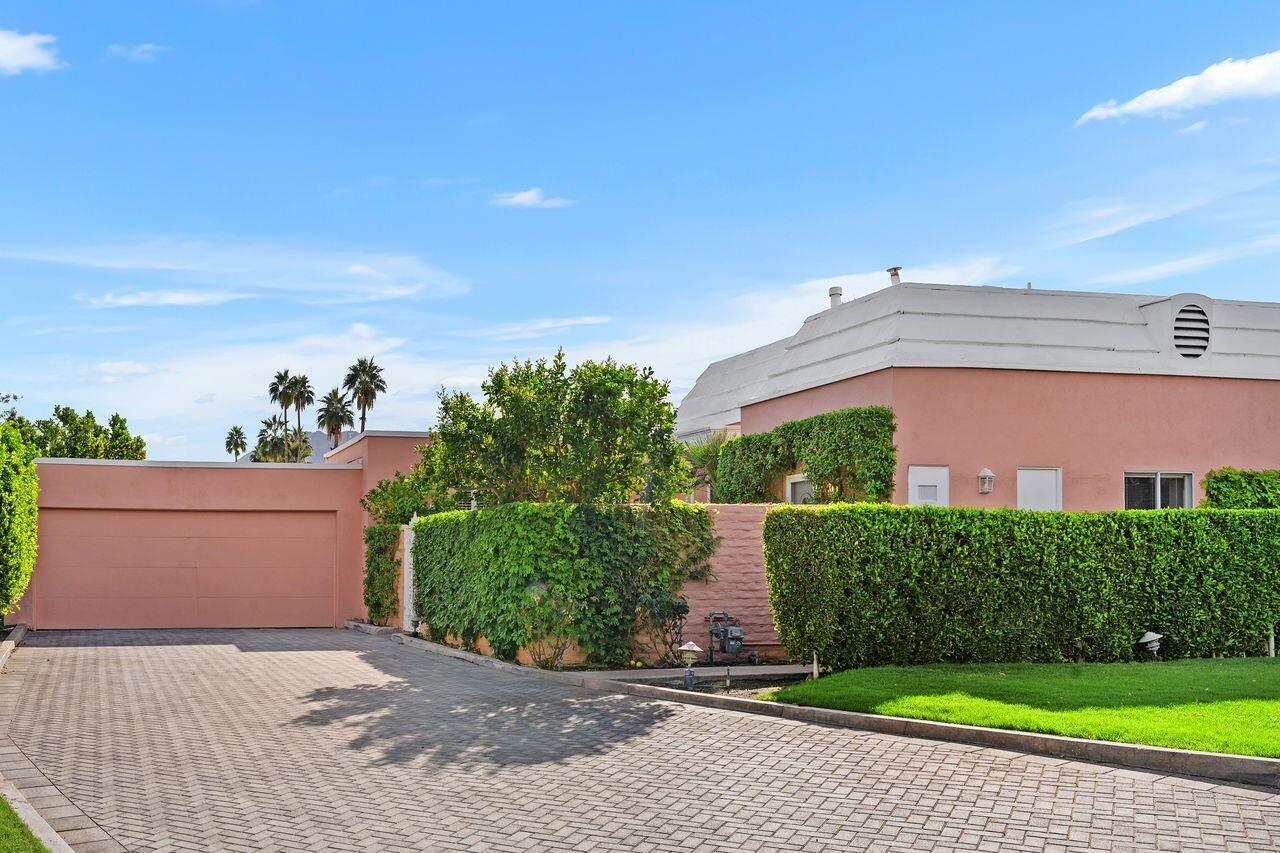 Palm Desert, California, 92260, United States, 2 Bedrooms Bedrooms, ,2 BathroomsBathrooms,Residential,For Sale,1992919