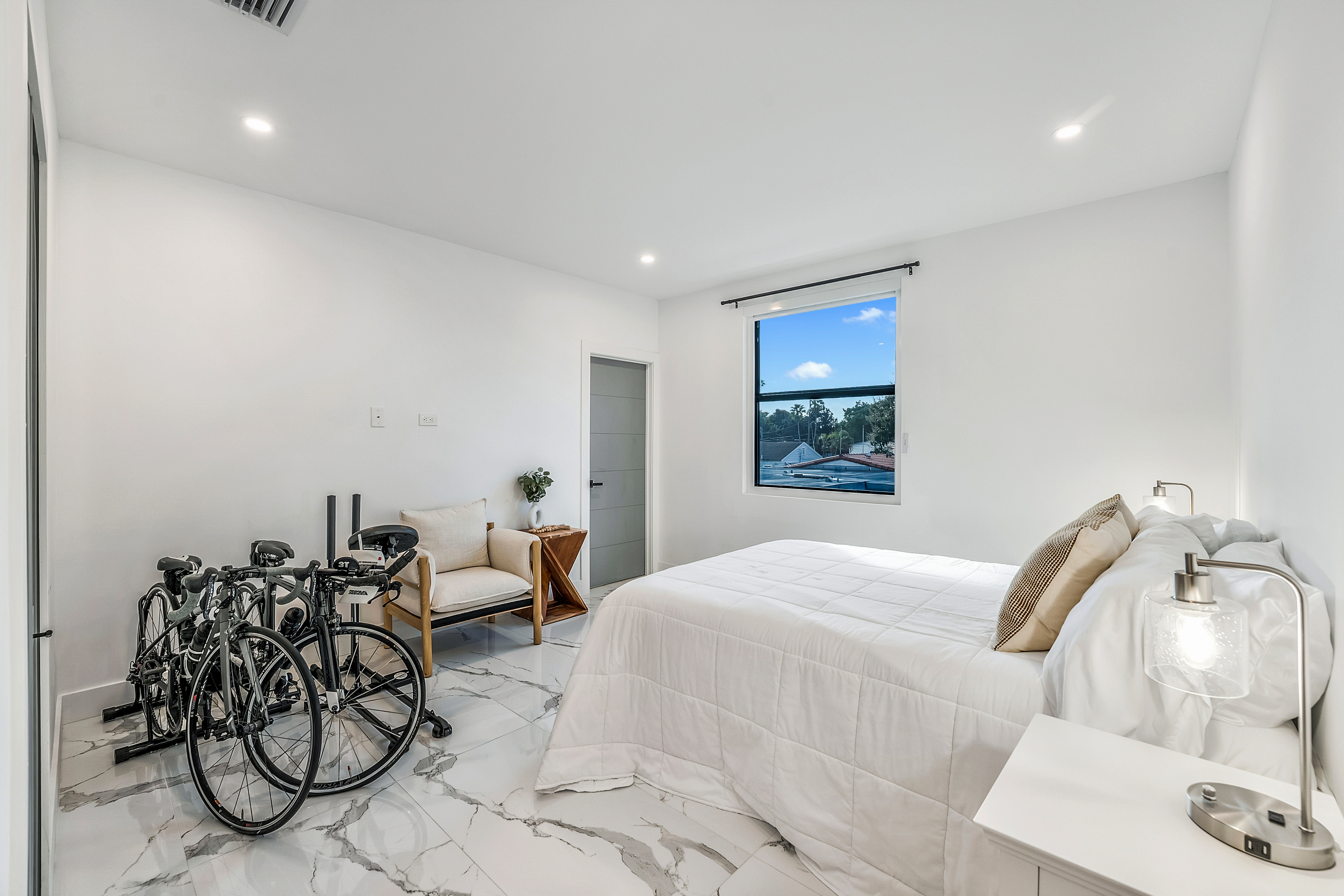  2320 SW 14th St, Miami, FL, 33145 - 物件實景