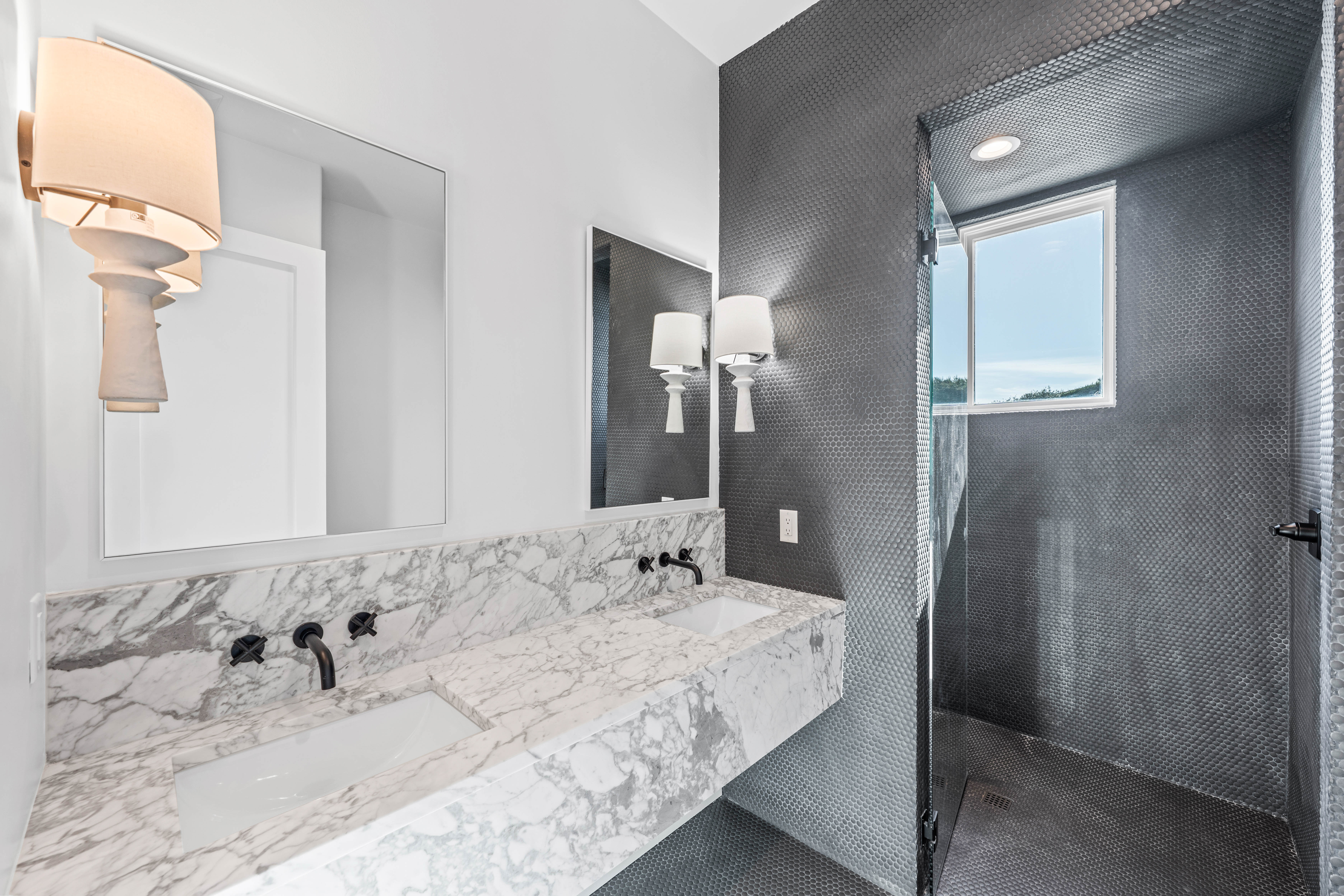  Modern Coastal Elegance with Rooftop Pool & Sweeping Gulf Views - 物件實景