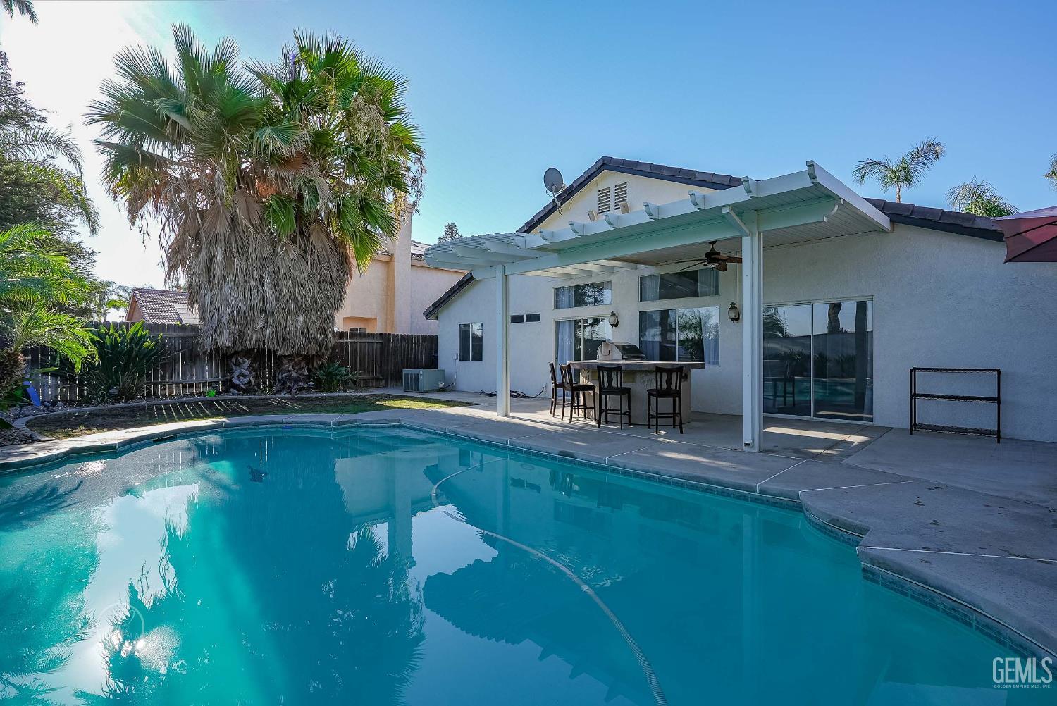 Bakersfield, California, 93312, United States, 4 Bedrooms Bedrooms, ,2 BathroomsBathrooms,Residential,For Sale,1931687