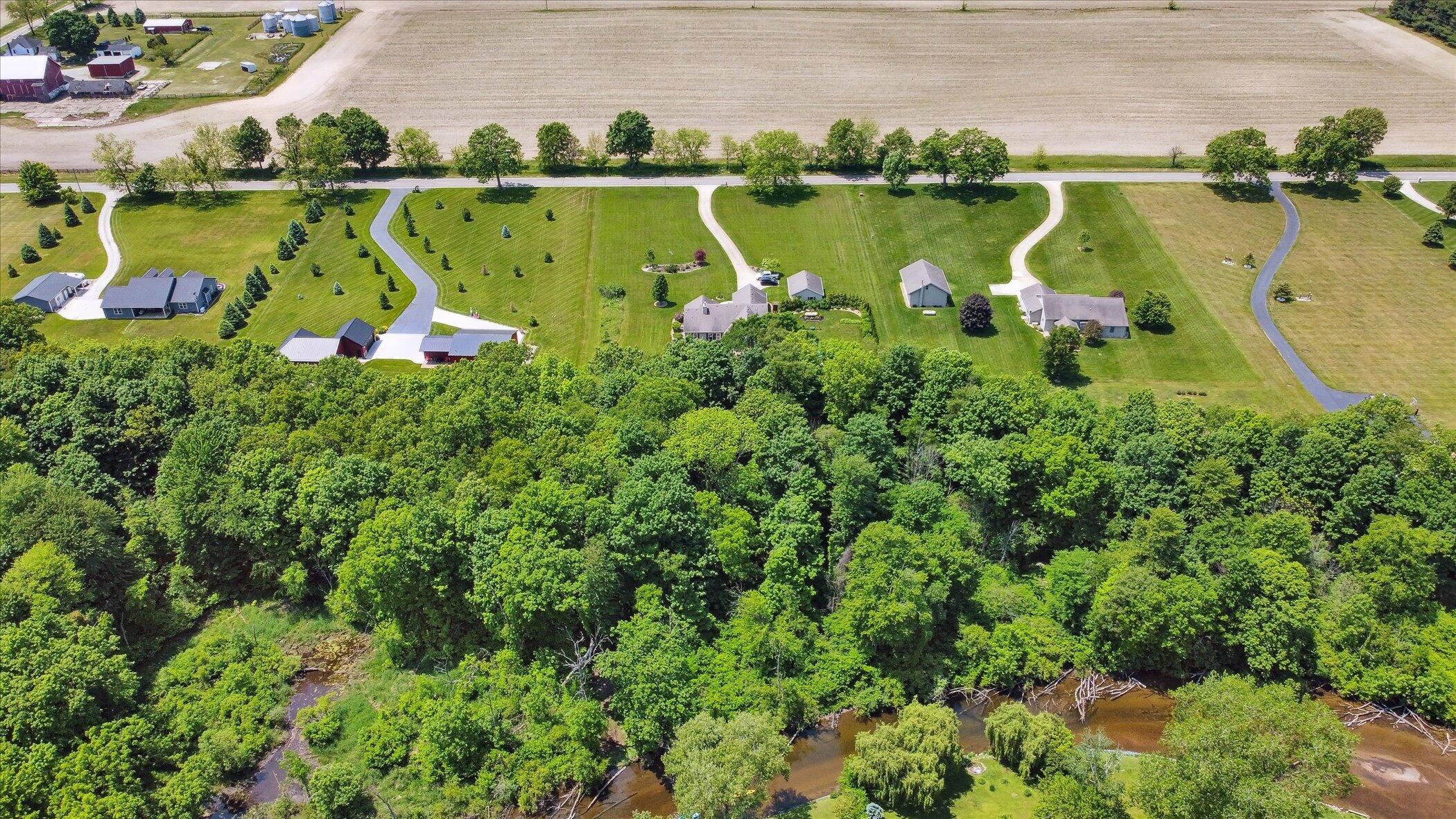 Edwardsburg, Michigan, 49112, United States, 4 Bedrooms Bedrooms, ,4 BathroomsBathrooms,Residential,For Sale,1989598