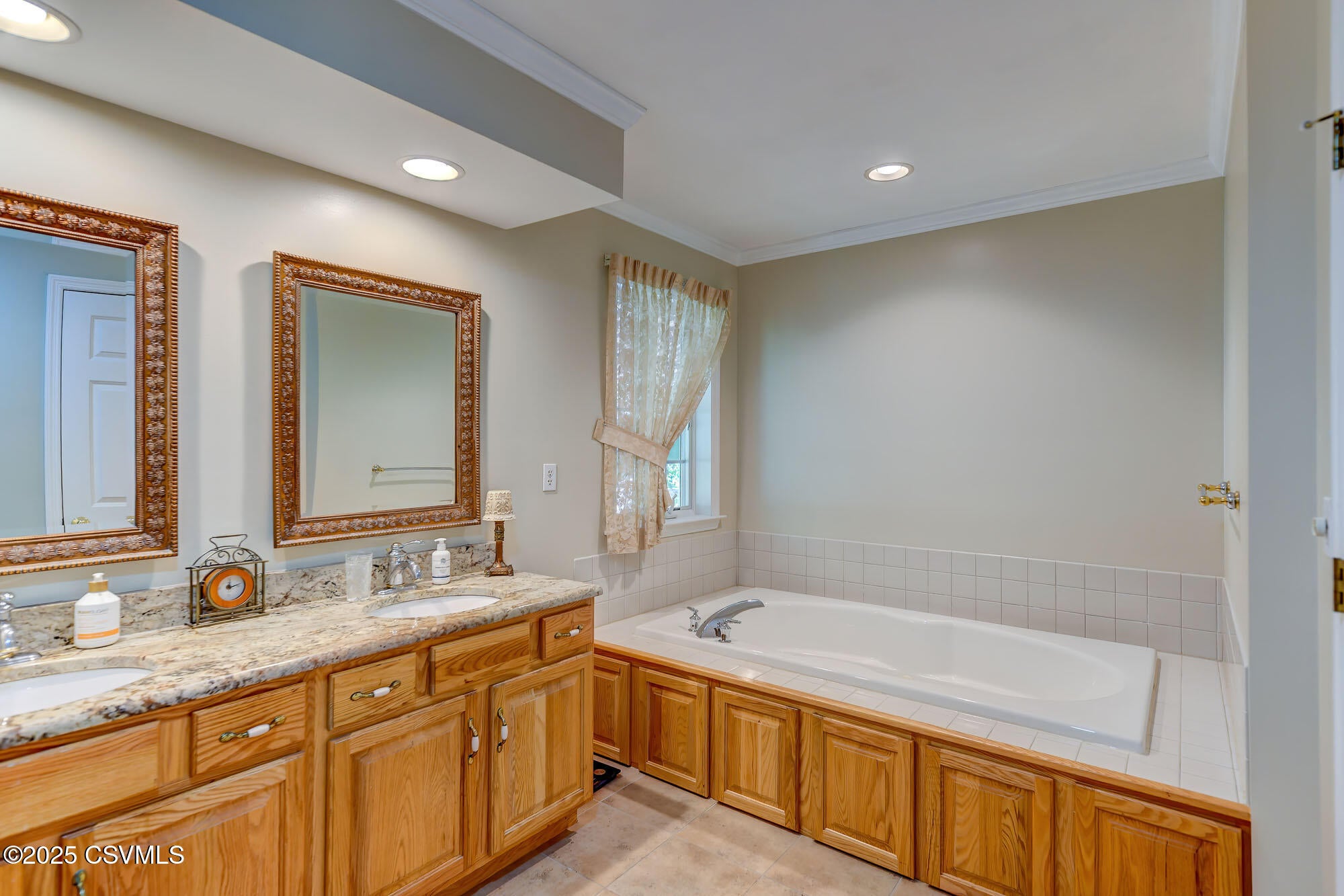 Bloomsburg, Pennsylvania, 17815, United States, 3 Bedrooms Bedrooms, ,3 BathroomsBathrooms,Residential,For Sale,1979185