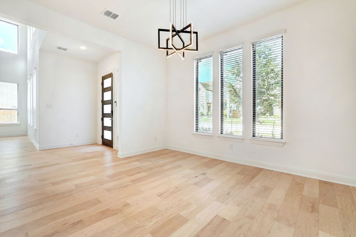 Leander, Texas, 78641, United States, 4 Bedrooms Bedrooms, ,4 BathroomsBathrooms,Residential,For Sale,1933060