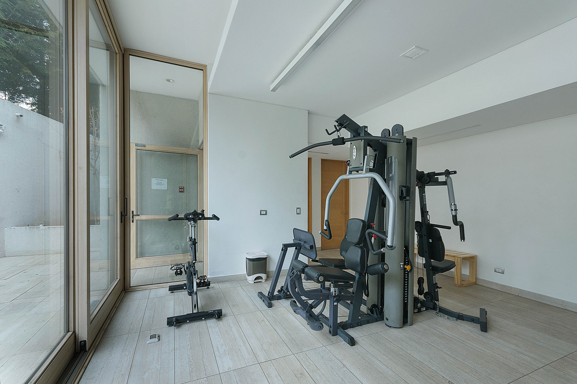  4-Bedroom Apartment Plus Staff Quarters for Sale in Los Trapenses - 物件實景