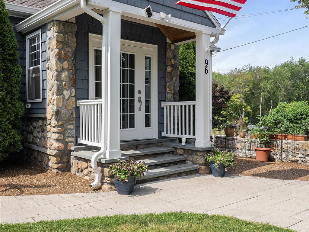 Westerly, Rhode Island, 02891, United States, 5 Bedrooms Bedrooms, ,4 BathroomsBathrooms,Residential,For Sale,1906613
