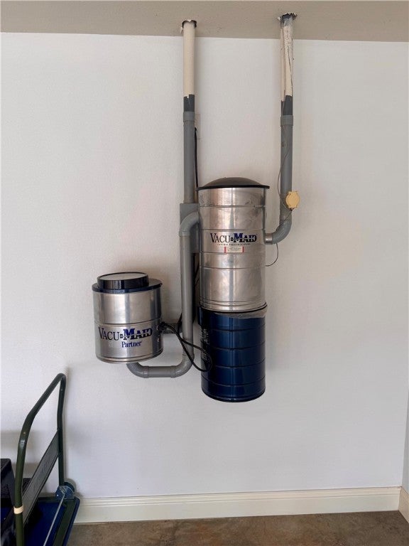 Farmington, Arkansas, 72730, United States, 4 Bedrooms Bedrooms, ,3 BathroomsBathrooms,Residential,For Sale,1998825