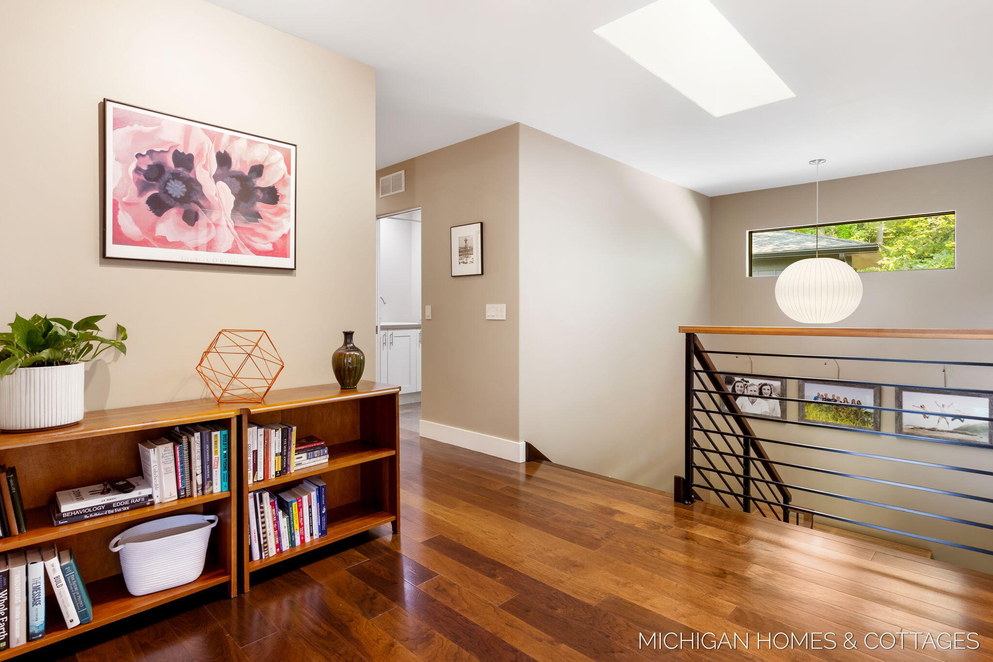 Saugatuck, Michigan, 49453, United States, 5 Bedrooms Bedrooms, ,4 BathroomsBathrooms,Residential,For Sale,1940964