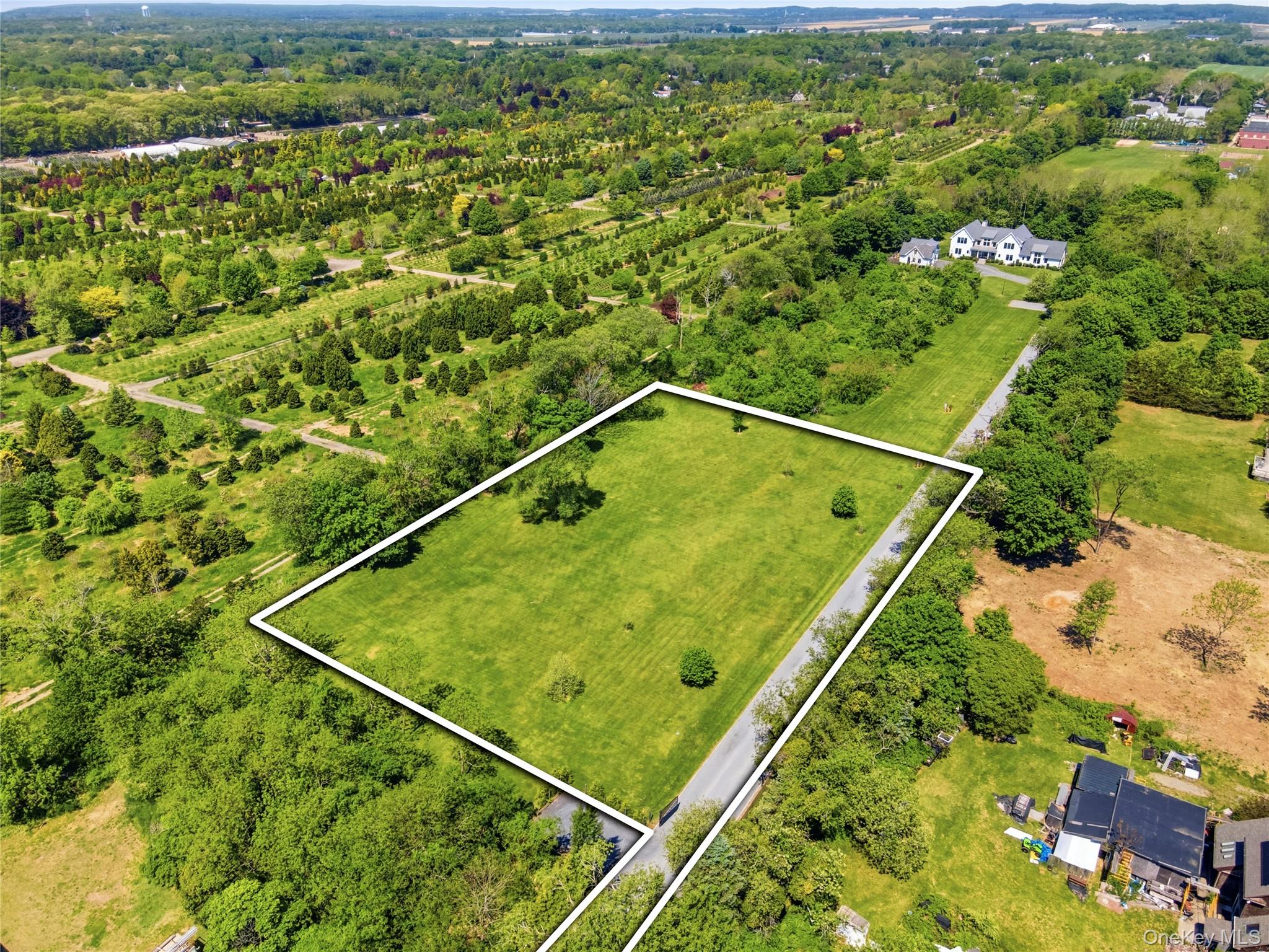  704 Hubbard Avenue, Aquebogue, NY, 11901 - 物件實景