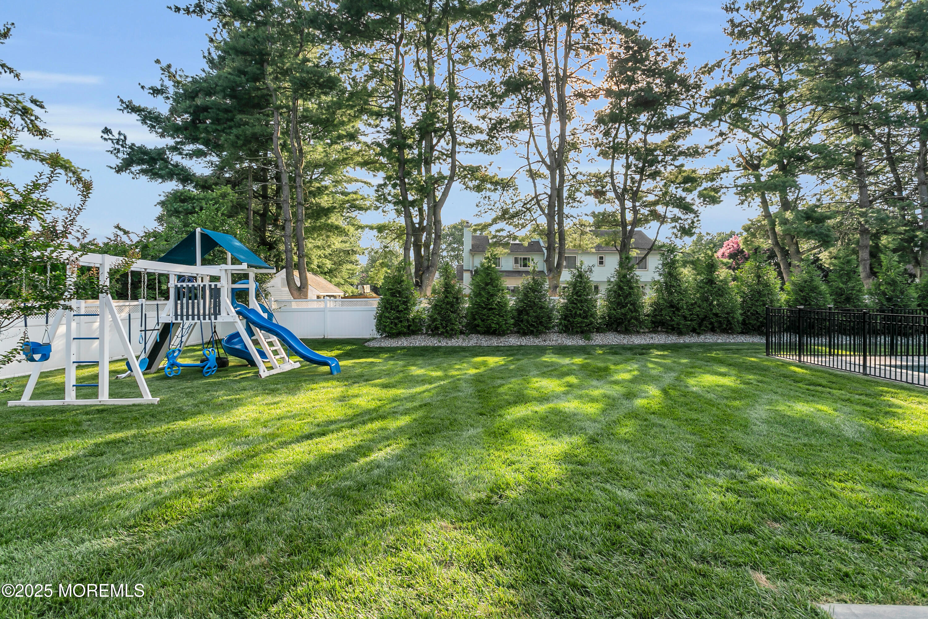 Middletown, New Jersey, 07748, United States, 4 Bedrooms Bedrooms, ,3 BathroomsBathrooms,Residential,For Sale,1908031
