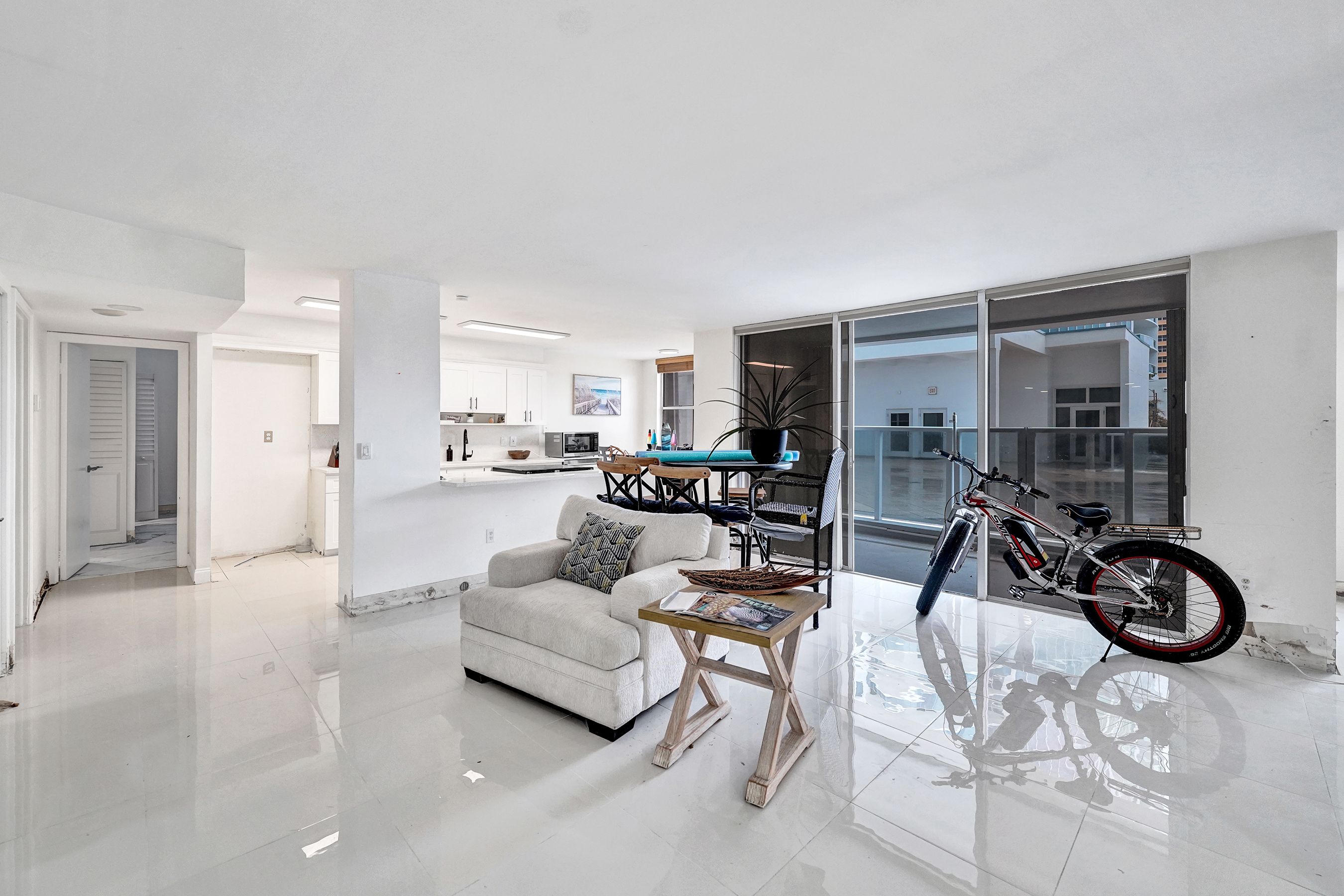  2751 S Ocean Drive, Hollywood, FL, 33019 - 物件實景